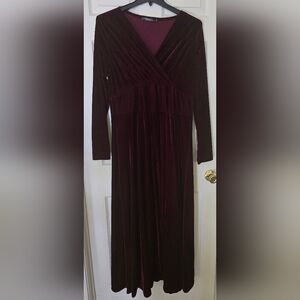 Burgundy Crushed Velvet Long Sleeve Dress